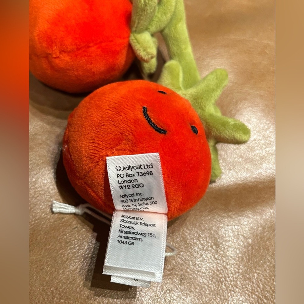 Smiling Tomato Plush Toy Set- Jellycat - Picture 4 of 6